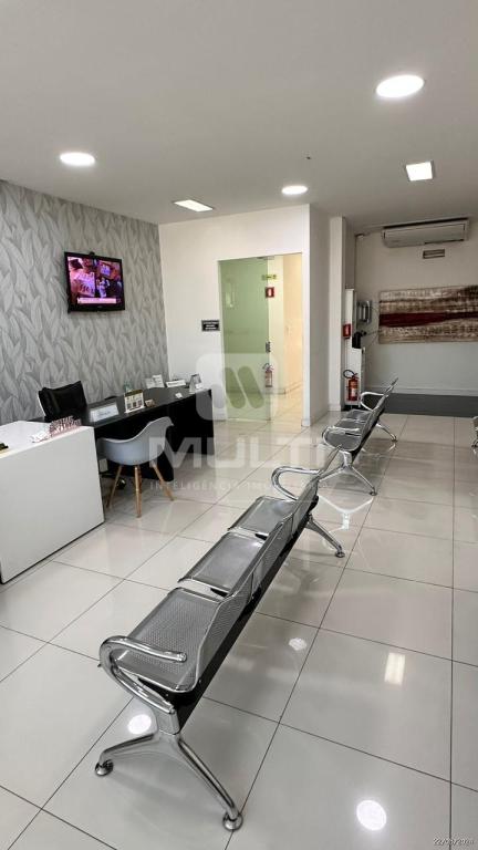 Prédio Inteiro à venda com 1 quarto, 500m² - Foto 6