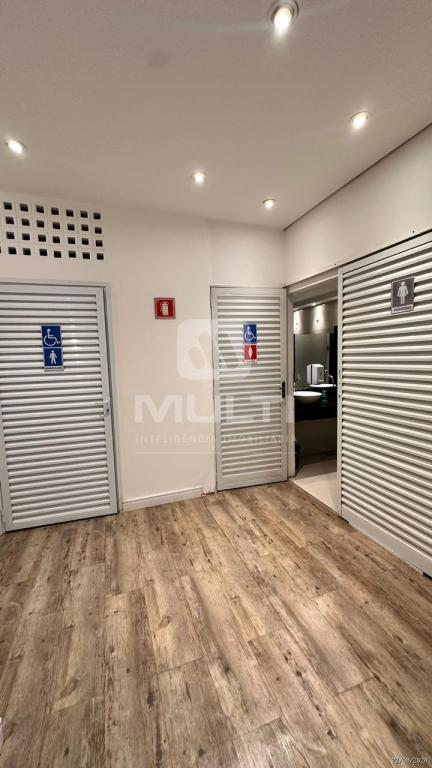 Prédio Inteiro à venda com 1 quarto, 500m² - Foto 15