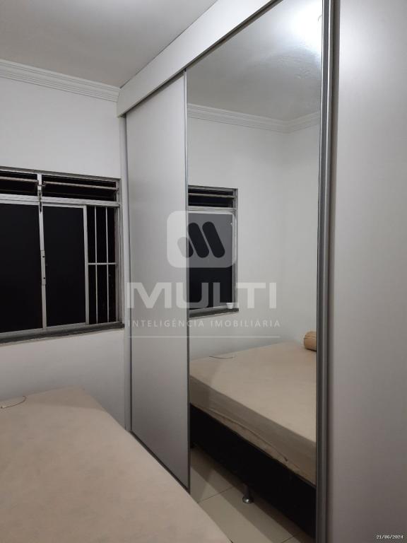 Apartamento à venda com 2 quartos, 59m² - Foto 13