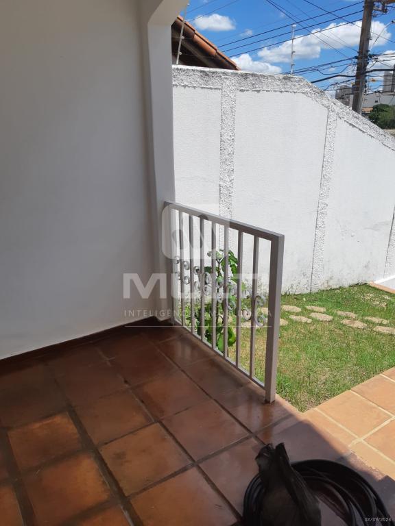 Casa à venda com 3 quartos, 160m² - Foto 3