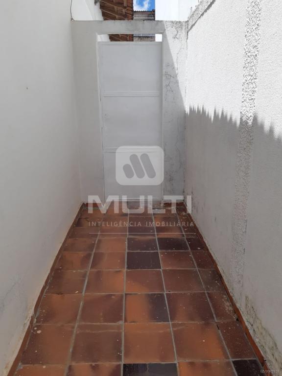 Casa à venda com 3 quartos, 160m² - Foto 7