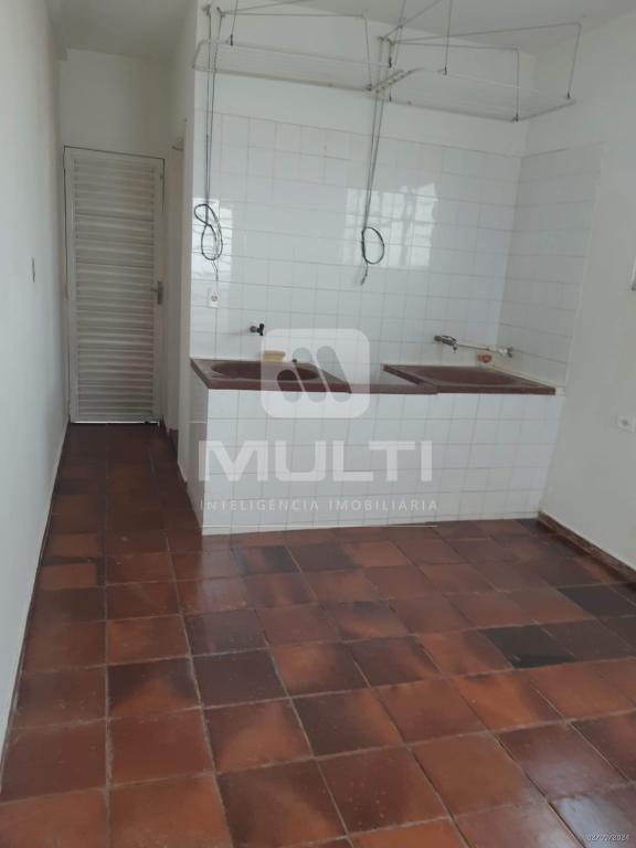 Casa à venda com 3 quartos, 160m² - Foto 13