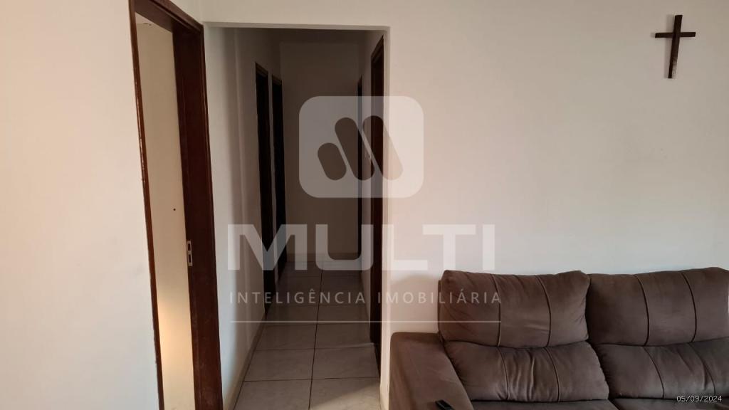 Casa à venda com 5 quartos, 170m² - Foto 5