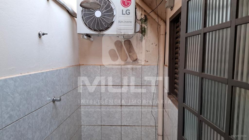 Casa à venda com 5 quartos, 170m² - Foto 10
