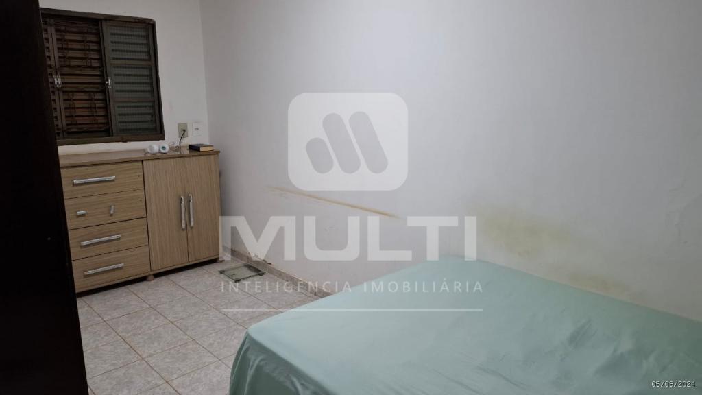 Casa à venda com 5 quartos, 170m² - Foto 13