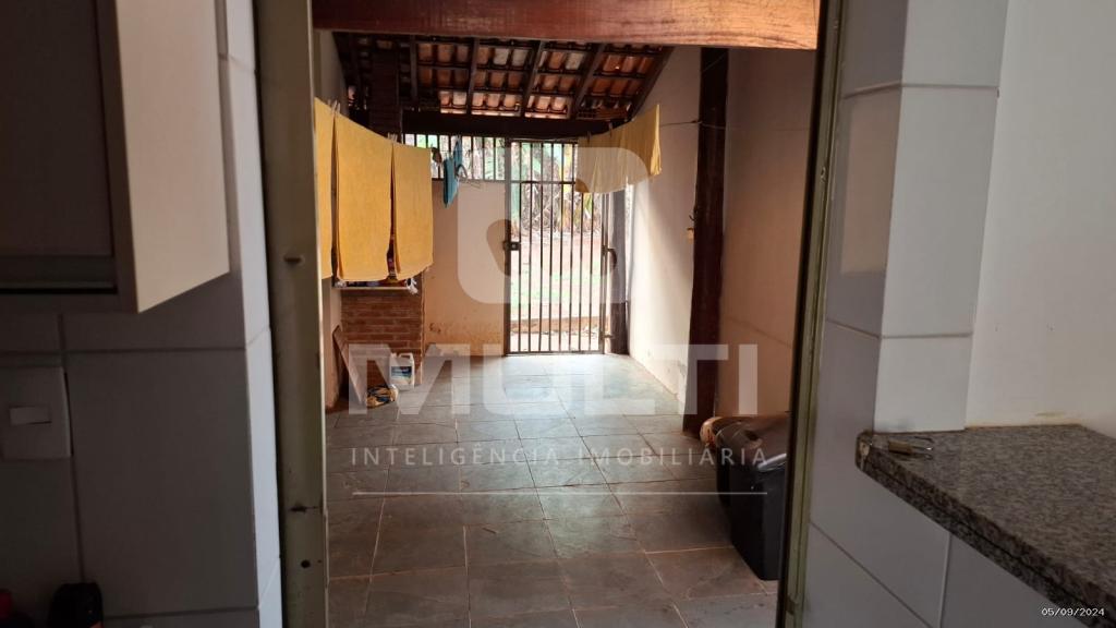 Casa à venda com 5 quartos, 170m² - Foto 20