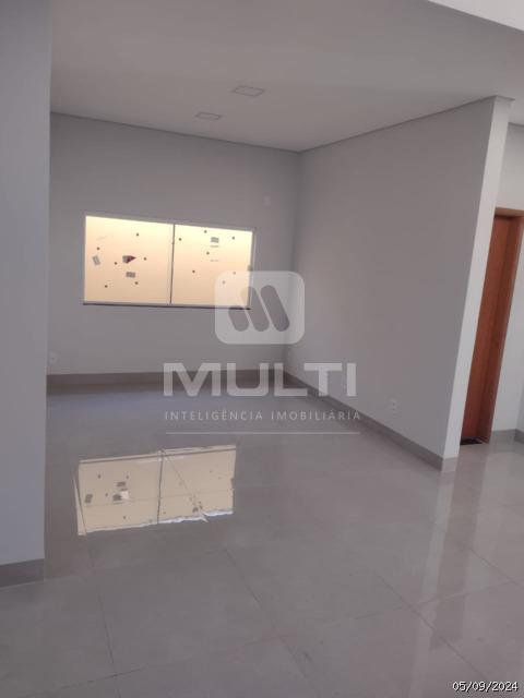 Casa à venda com 3 quartos, 270m² - Foto 3