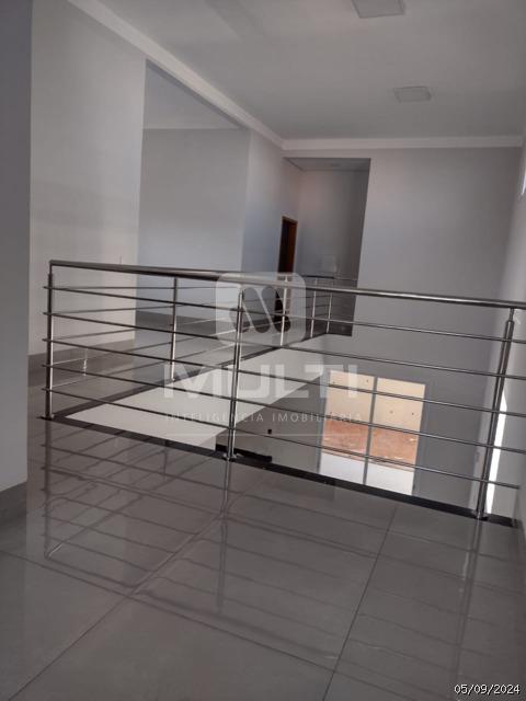 Casa à venda com 3 quartos, 270m² - Foto 9