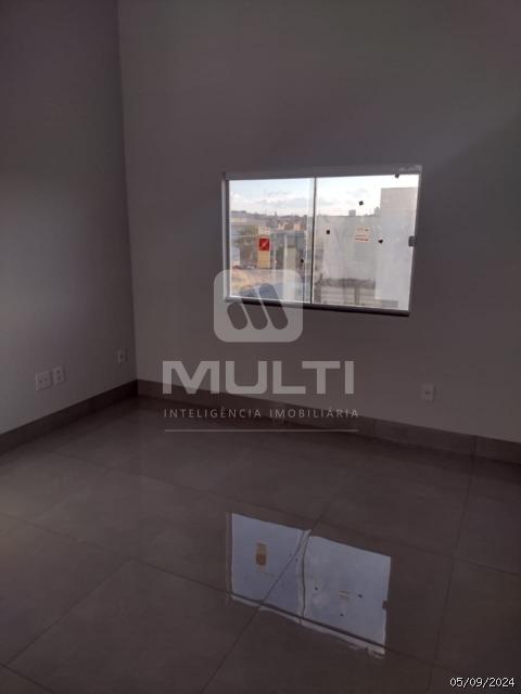 Casa à venda com 3 quartos, 270m² - Foto 14