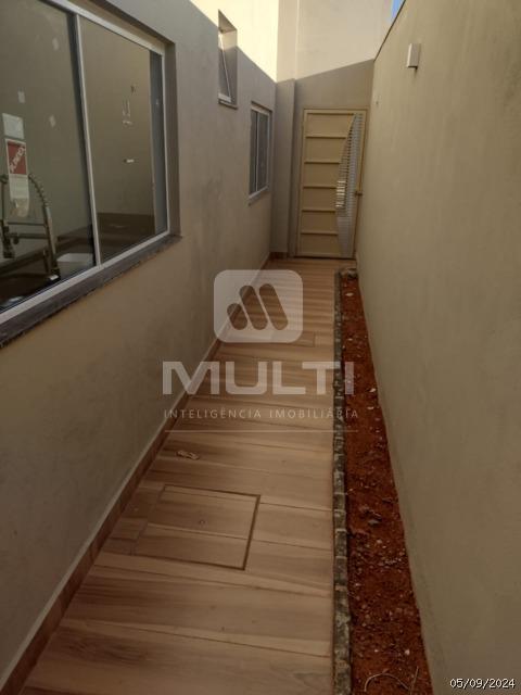 Casa à venda com 3 quartos, 270m² - Foto 25