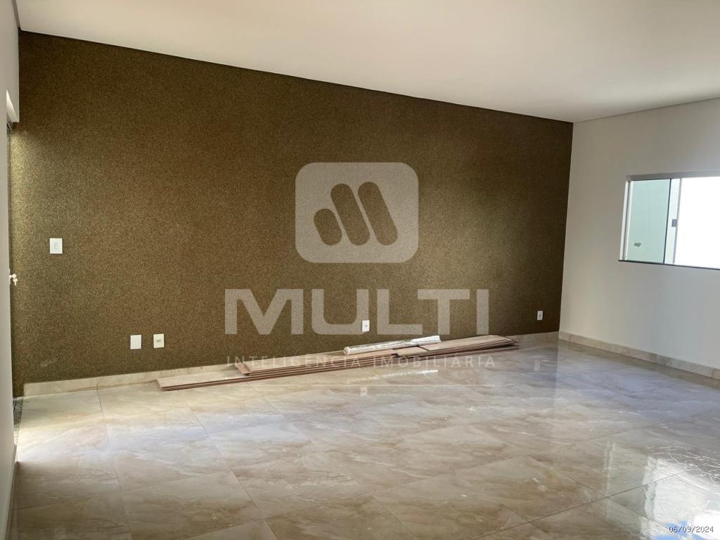 Casa à venda com 3 quartos, 170m² - Foto 3