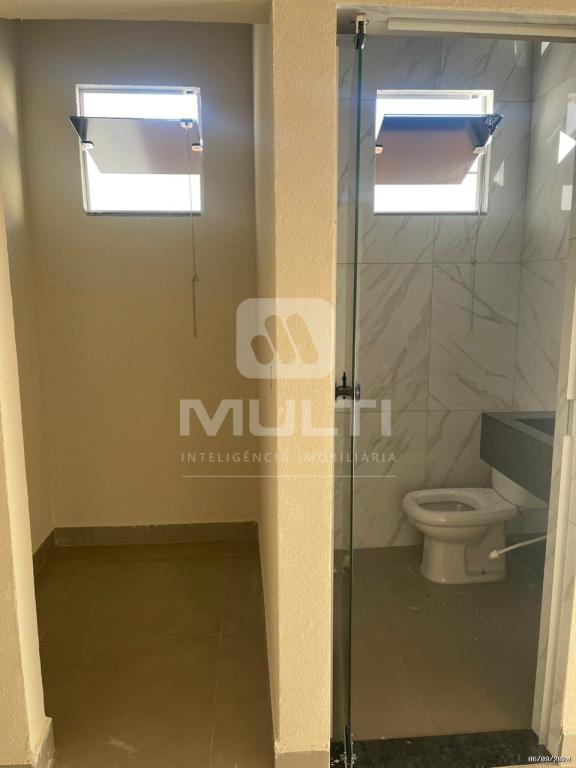 Casa à venda com 3 quartos, 170m² - Foto 14
