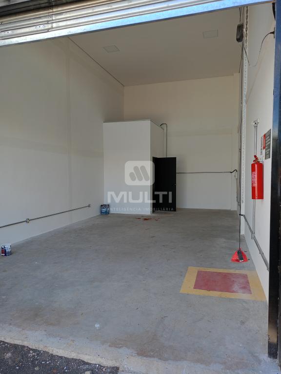 Loja-Salão à venda com 1 quarto, 359m² - Foto 3