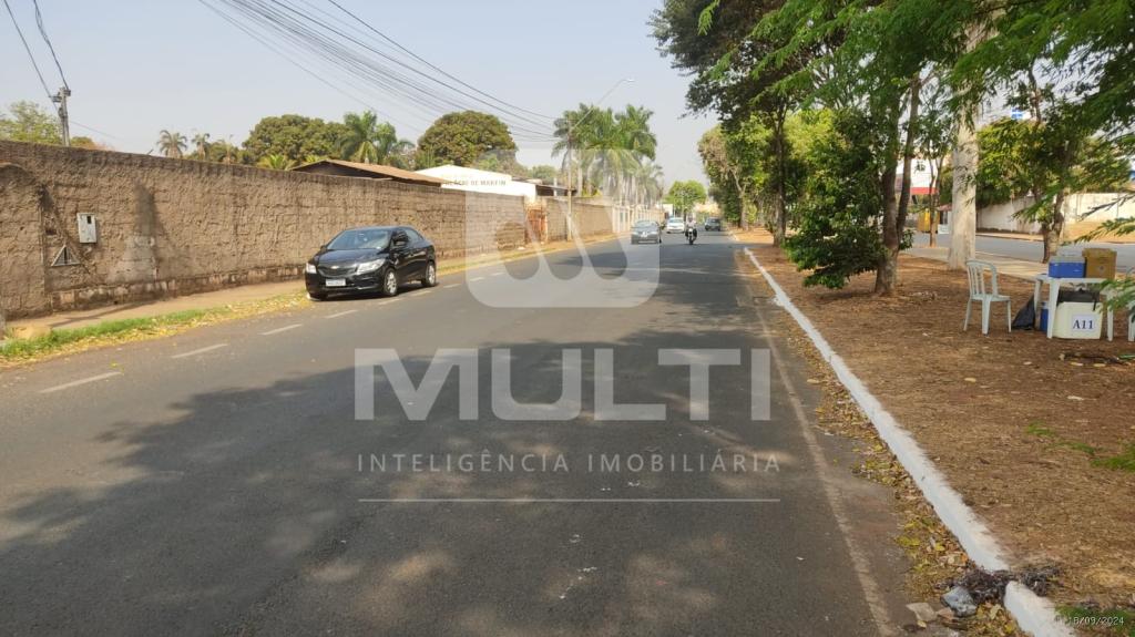 Loteamento e Condomínio à venda com 1 quarto, 2379m² - Foto 4