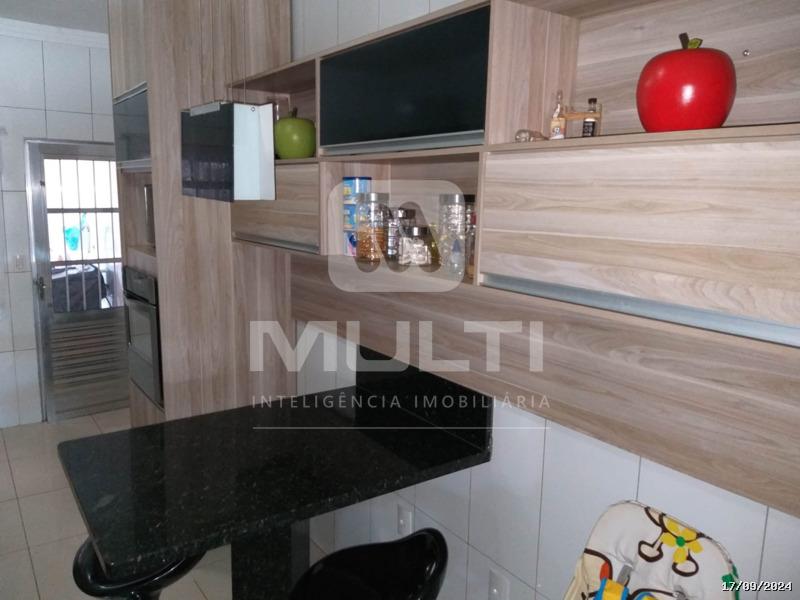 Casa à venda com 4 quartos, 247m² - Foto 5
