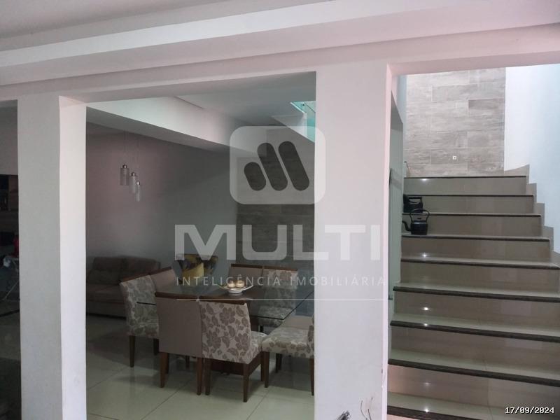 Casa à venda com 4 quartos, 247m² - Foto 7