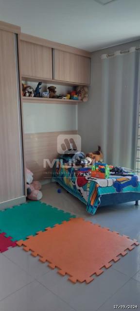 Casa à venda com 4 quartos, 247m² - Foto 11