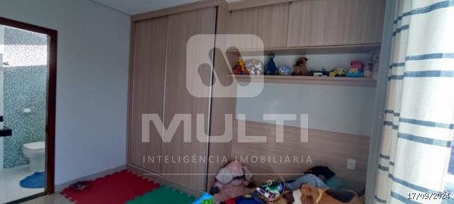 Casa à venda com 4 quartos, 247m² - Foto 13