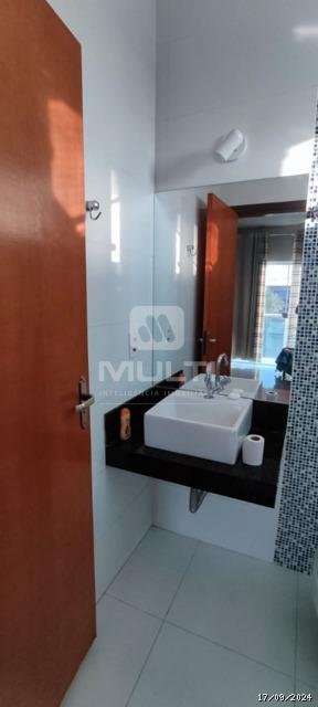 Casa à venda com 4 quartos, 247m² - Foto 18