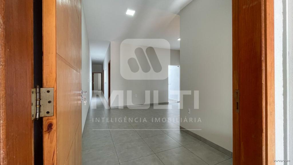 Casa à venda com 2 quartos, 75m² - Foto 2