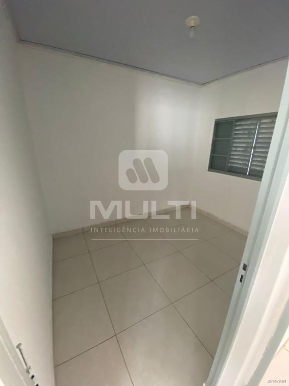 Casa à venda com 3 quartos, 57m² - Foto 12