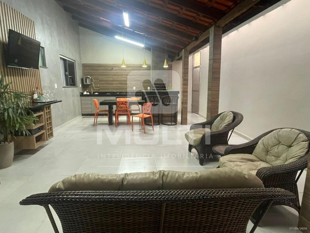 Casa, 6 quartos, 221 m² - Foto 1