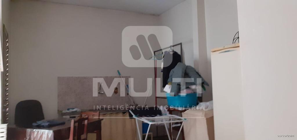 Casa à venda com 2 quartos, 90m² - Foto 7