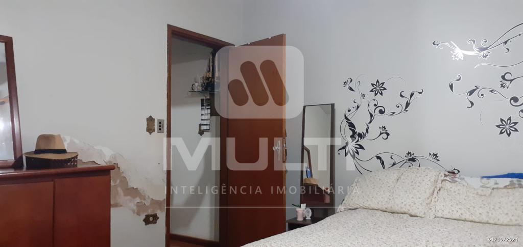Casa à venda com 2 quartos, 90m² - Foto 10