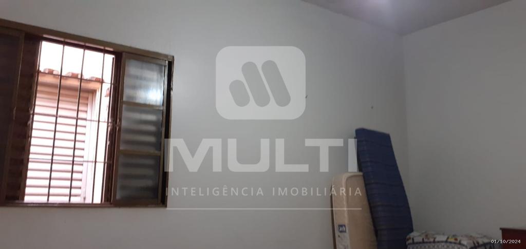 Casa à venda com 2 quartos, 90m² - Foto 11
