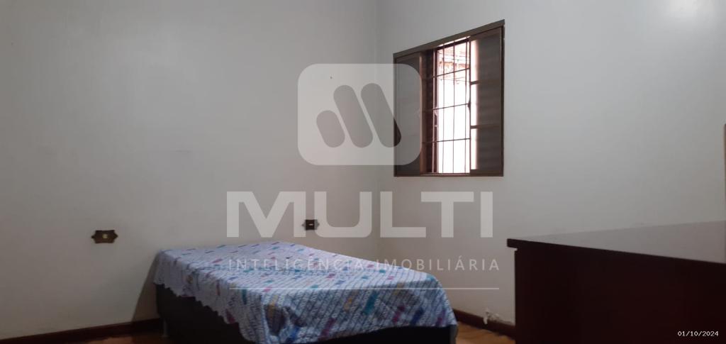 Casa à venda com 2 quartos, 90m² - Foto 13