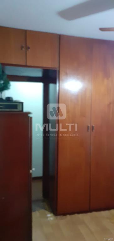 Casa à venda com 2 quartos, 90m² - Foto 14