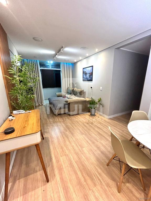 Apartamento à venda com 3 quartos, 91m² - Foto 1