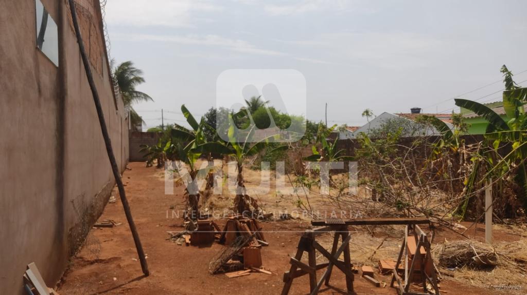 Terreno à venda com 1 quarto - Foto 1