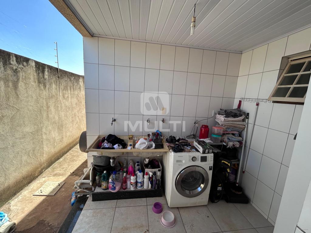 Casa à venda com 5 quartos, 236m² - Foto 12