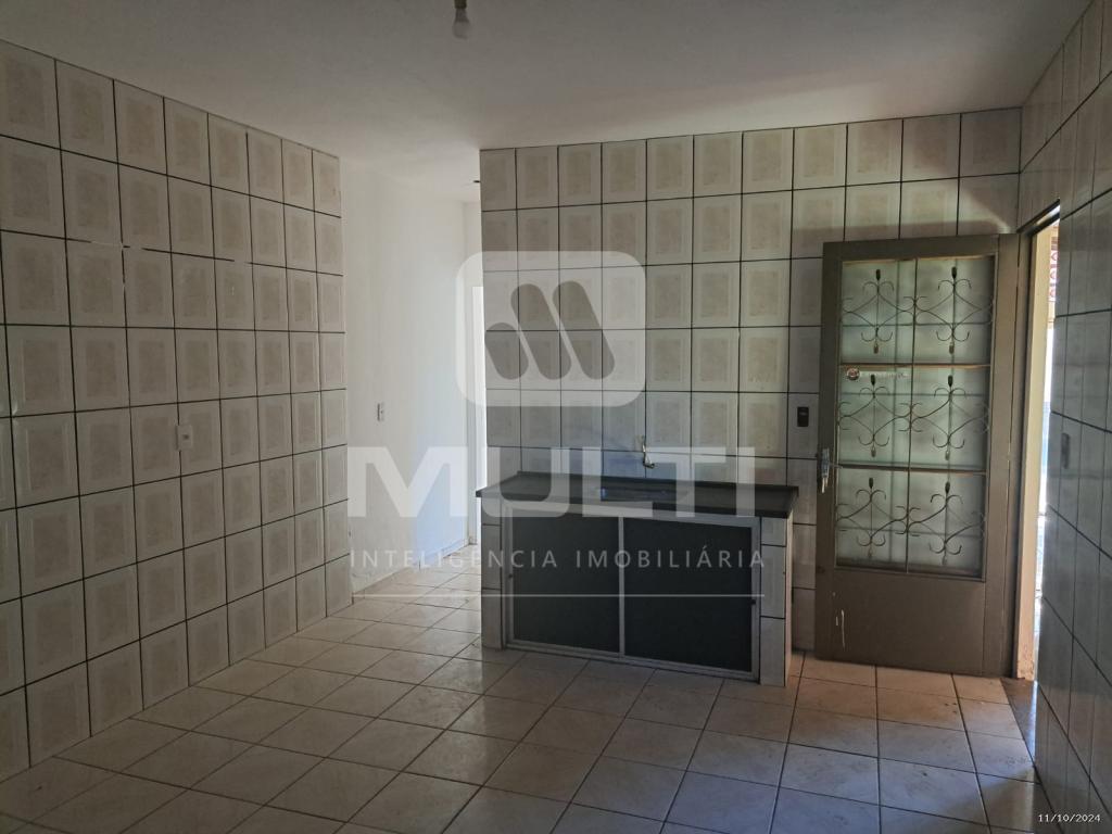 Casa à venda com 5 quartos, 236m² - Foto 14