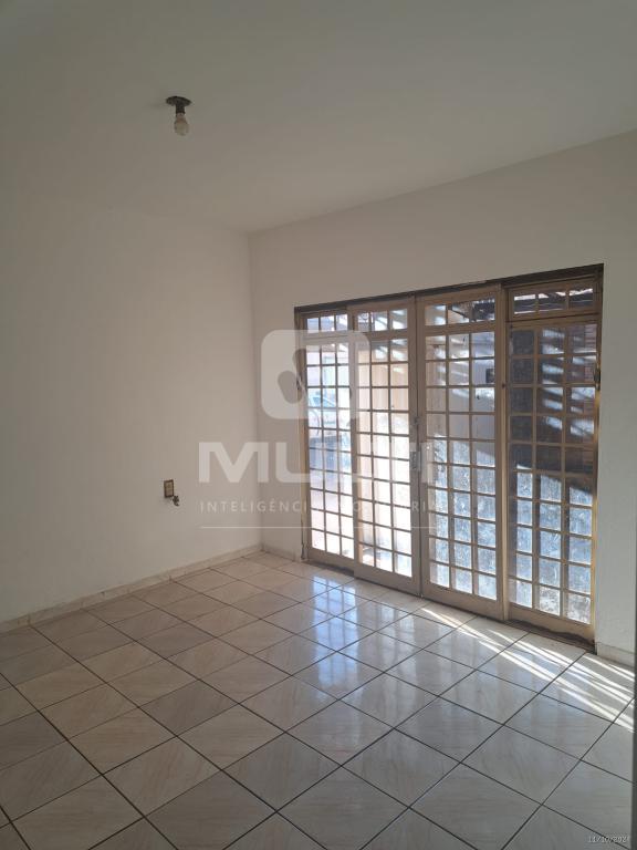 Casa à venda com 5 quartos, 236m² - Foto 18