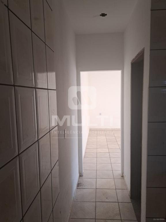 Casa à venda com 5 quartos, 236m² - Foto 19