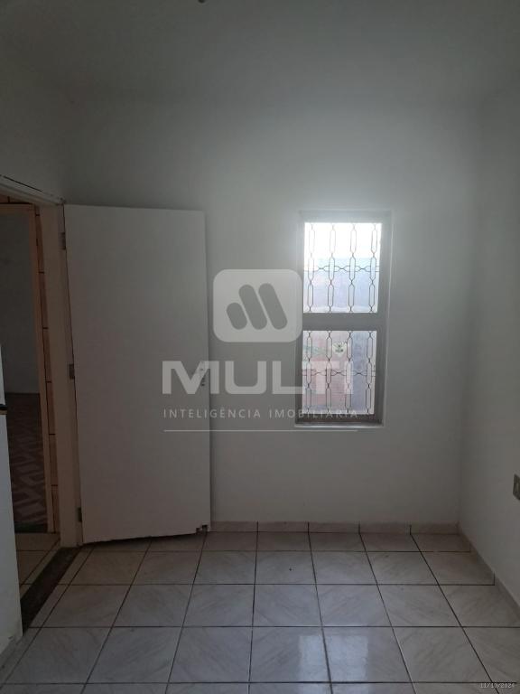 Casa à venda com 5 quartos, 236m² - Foto 21