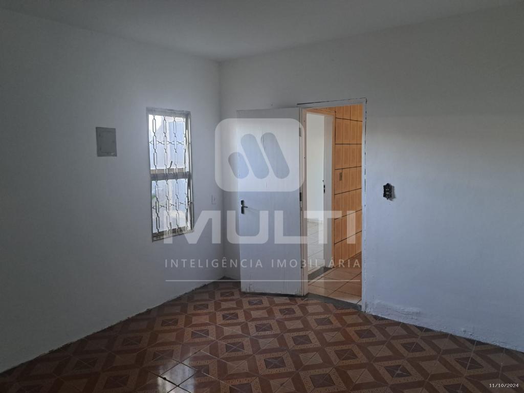 Casa à venda com 5 quartos, 236m² - Foto 23