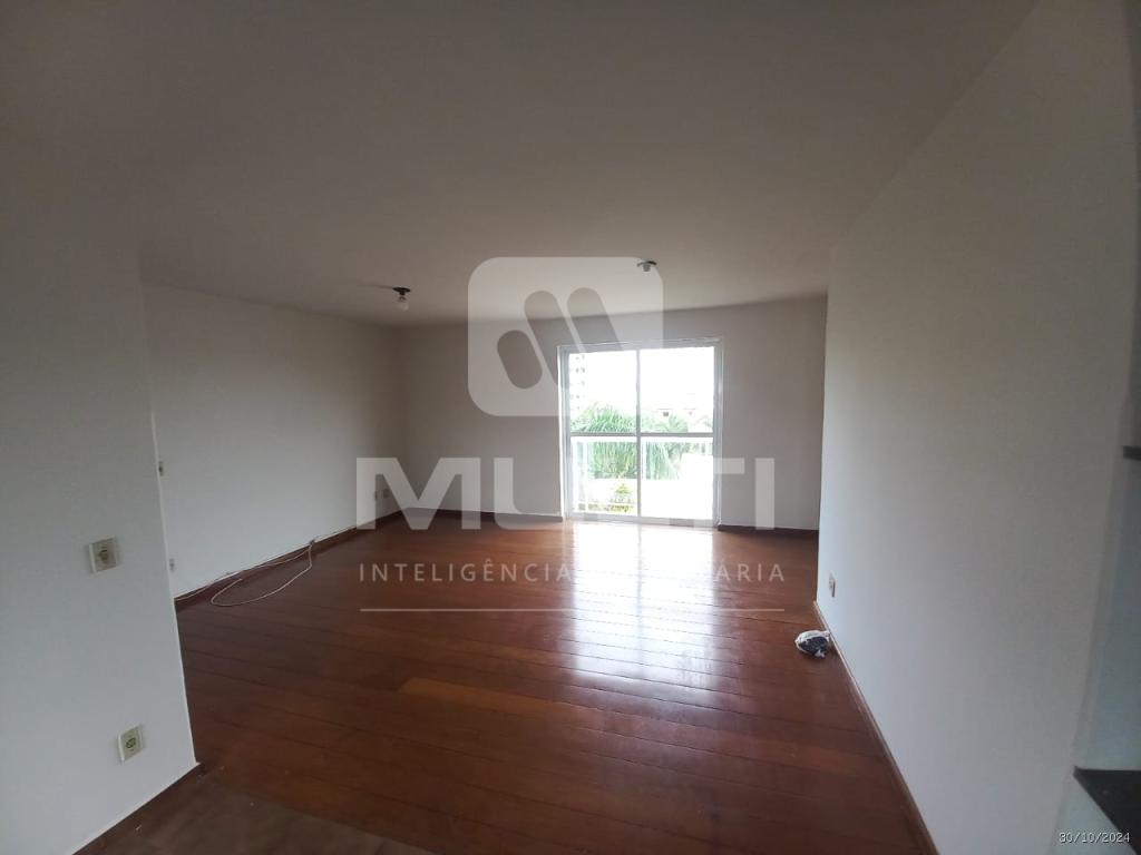 Apartamento à venda com 3 quartos, 139m² - Foto 3