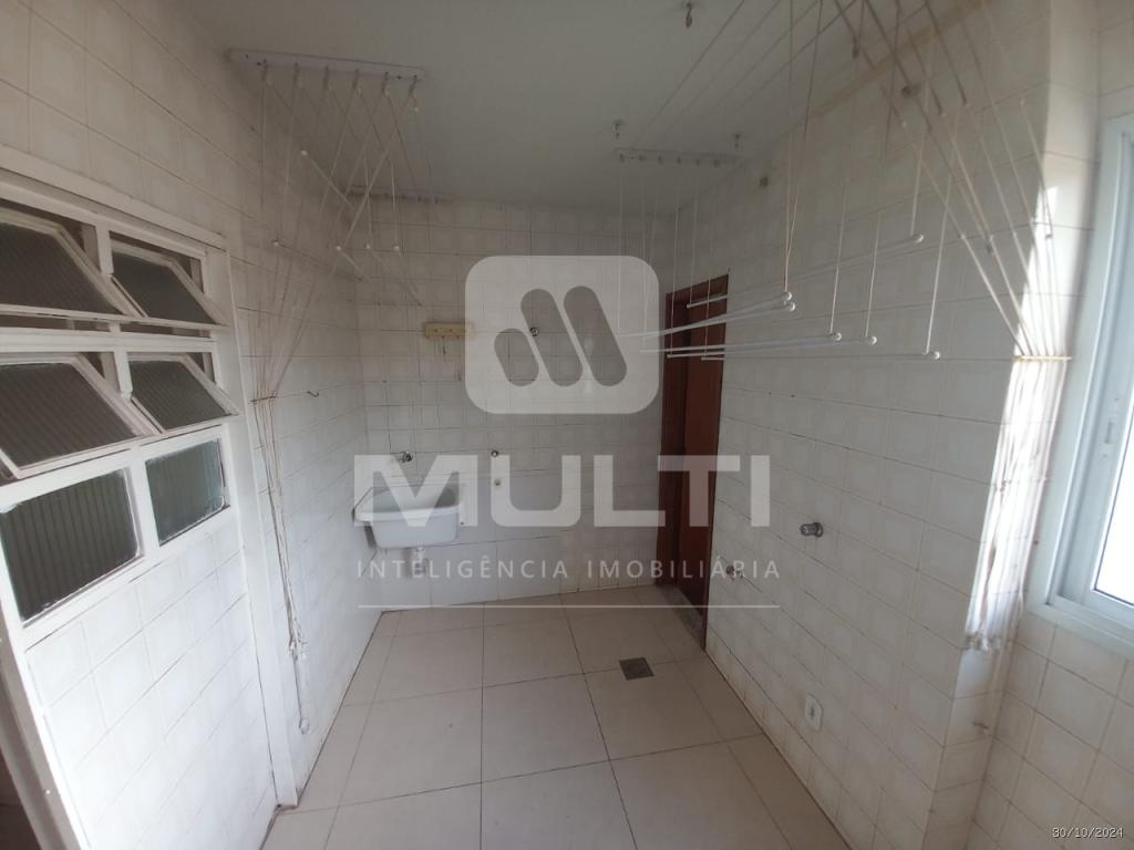 Apartamento à venda com 3 quartos, 139m² - Foto 15