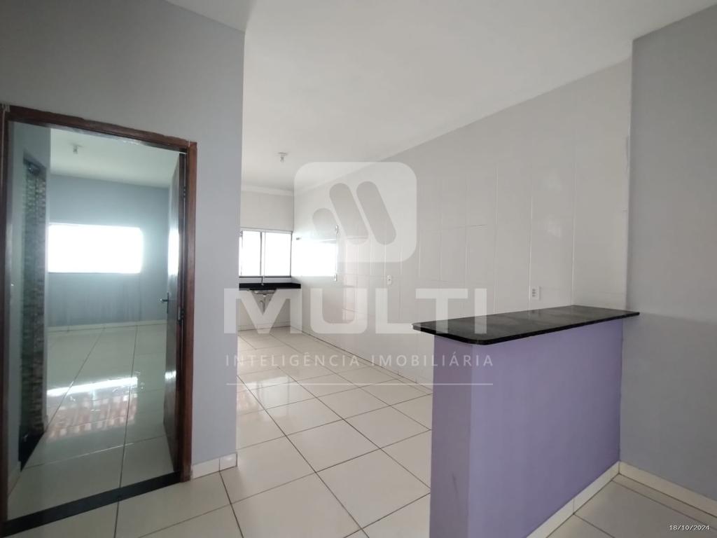 Casa à venda com 2 quartos, 84m² - Foto 6