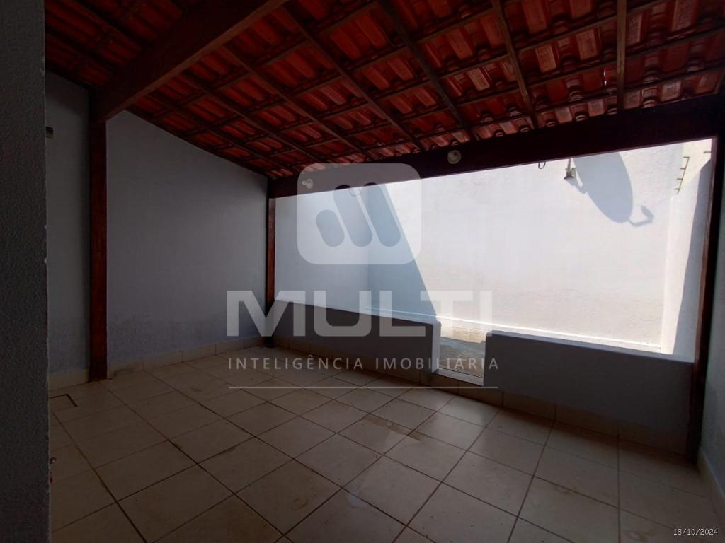 Casa à venda com 2 quartos, 84m² - Foto 25