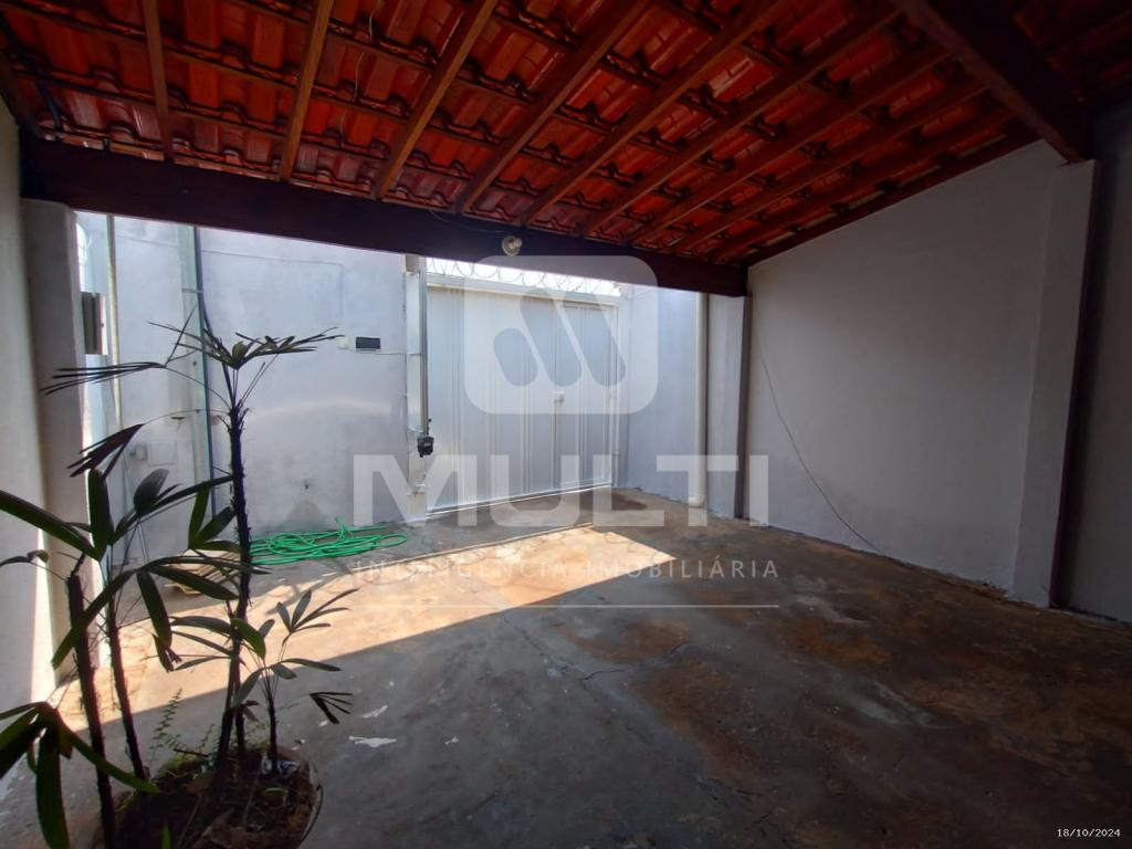 Casa à venda com 2 quartos, 84m² - Foto 30