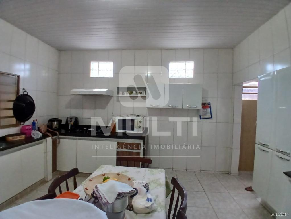 Casa, 3 quartos, 182 m² - Foto 6