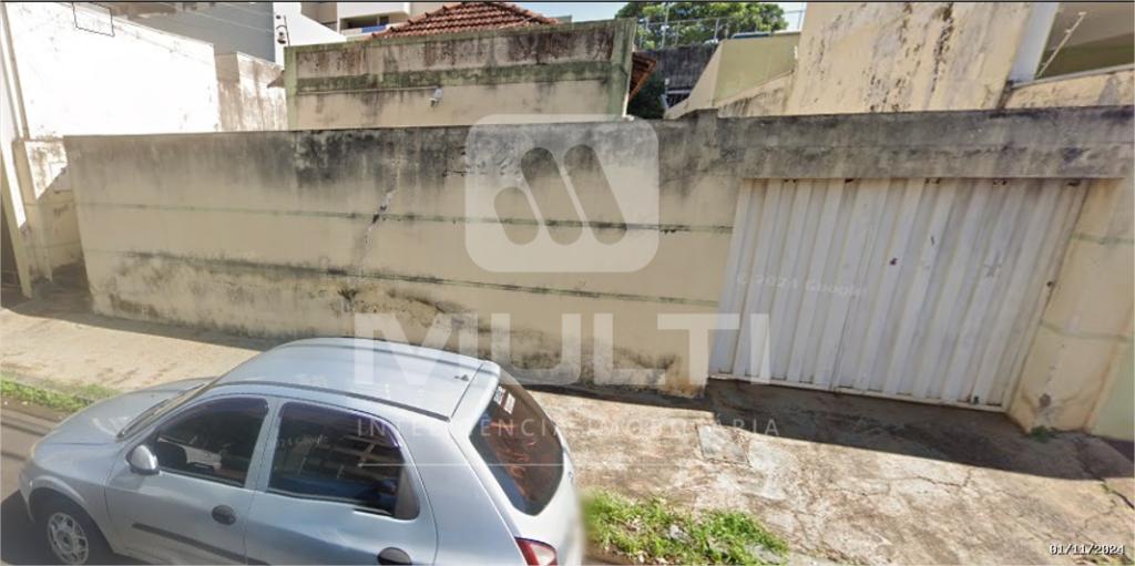 Terreno à venda com 1 quarto, 452m² - Foto 2
