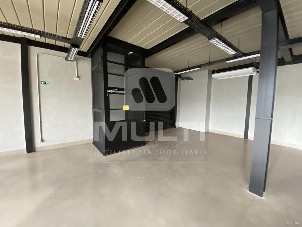 Prédio Inteiro à venda com 1 quarto, 800m² - Foto 5