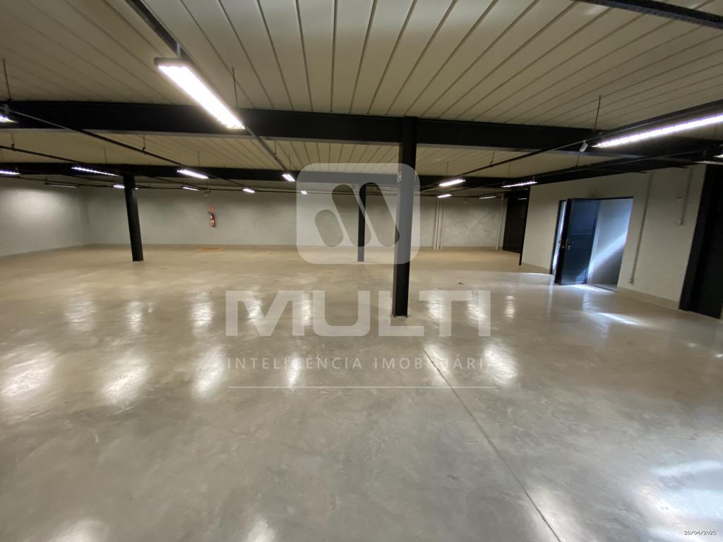 Prédio Inteiro à venda com 1 quarto, 800m² - Foto 14
