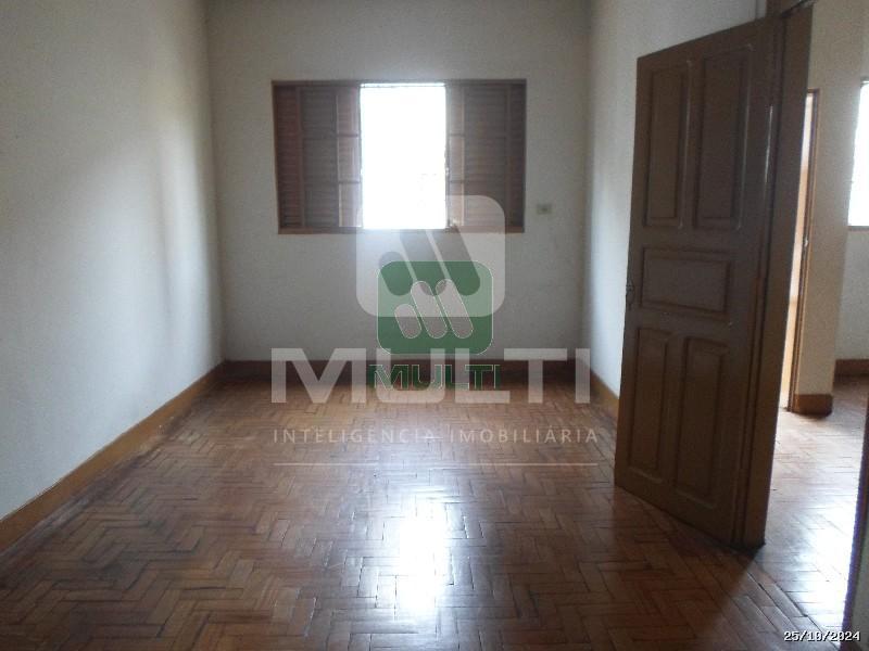 Casa à venda com 3 quartos, 103m² - Foto 3