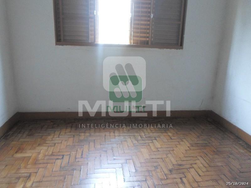 Casa à venda com 3 quartos, 103m² - Foto 4